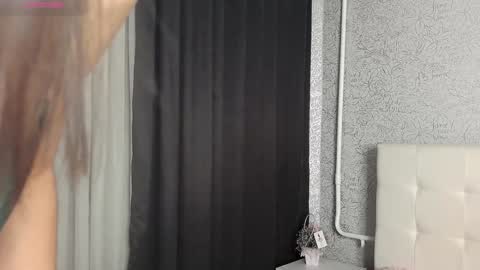 Snapshot of sacura_sacura chatting on 01.24.25 Sacura online show from 01.24.25