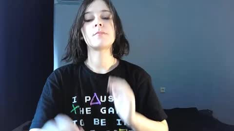 Snapshot of sademoface chatting on 03.04.25 pluto online show from 03.04.25