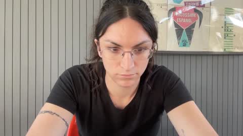 Snapshot of sadie_stars chatting on 12.15.24 Sadie online show from 12.15.24