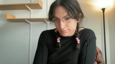 Snapshot of sadie_stars chatting on 02.12.25 Sadie online show from 02.12.25