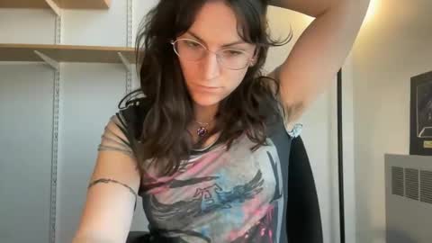 Snapshot of sadie_stars chatting on 03.10.25 Sadie online show from 03.10.25