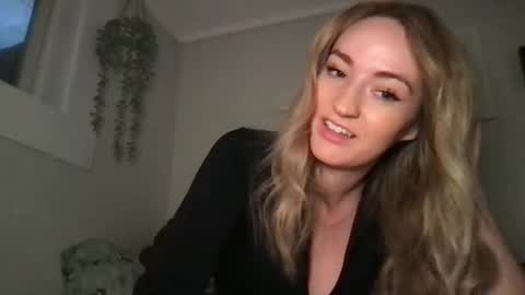 Jessica Sage online show from 12.21.24