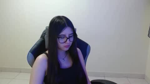 Sahaliefox  online show from 11.28.25