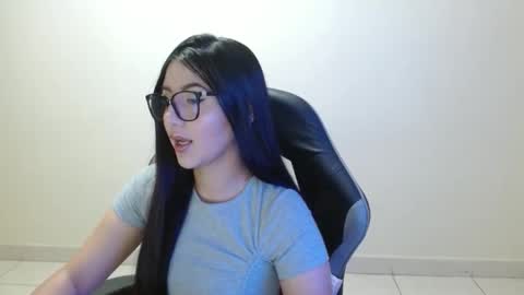 Sahaliefox  online show from 04.23.26