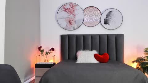 Sahara Garcia online show from 03.07.25