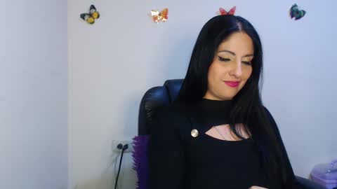 Karina online show from 10.20.25