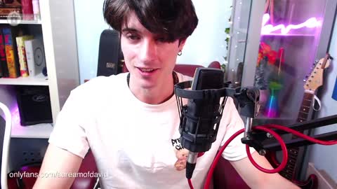 Snapshot of sahueso chatting on 01.09.25 David Sahueso online show from 01.09.25