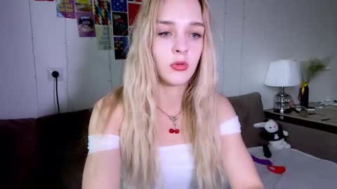 Sofia online show from 10.13.25