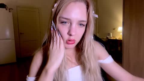 Sofia online show from 10.24.25