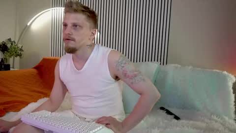 saint__vicious online show from 10.01.25