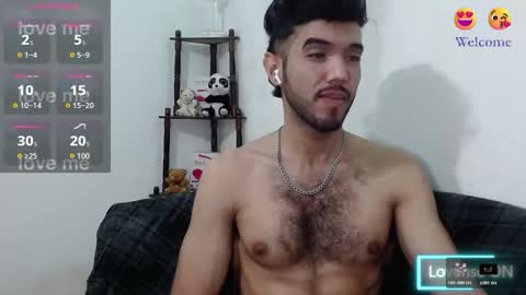 Saint Castle online show from 10.19.25