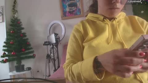 Snapshot of sairy_ chatting on 11.14.25 sairy_ online show from 11.14.25