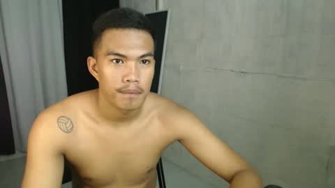 Snapshot of saj_taylor chatting on 11.11.25 Taylor online show from 11.11.25