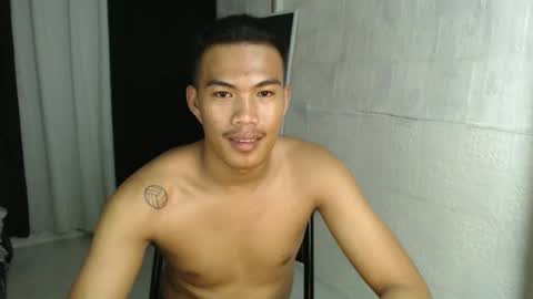 Snapshot of saj_taylor chatting on 11.25.25 Taylor online show from 11.25.25