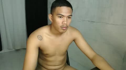 Snapshot of saj_taylor chatting on 11.28.25 Taylor online show from 11.28.25