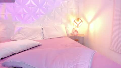 salem_rose01 online show from 06.20.26