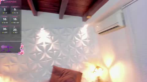 salem_rose01 online show from 07.12.26