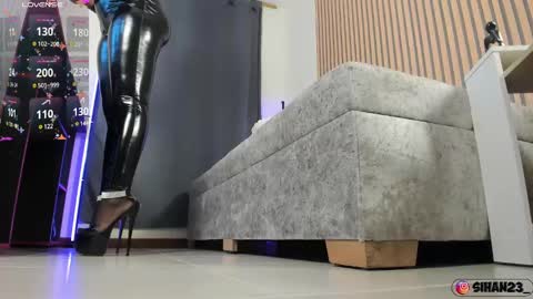 Snapshot of sali_g chatting on 01.19.25 Sali G online show from 01.19.25