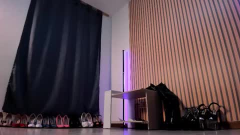 Snapshot of sali_g chatting on 03.03.25 Sali G online show from 03.03.25