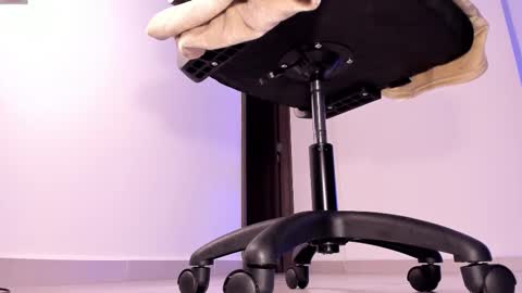 Snapshot of sali_g chatting on 10.08.25 Sali G online show from 10.08.25