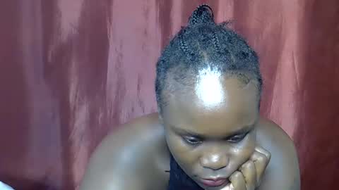 sally_bee1 online show from 05.05.26