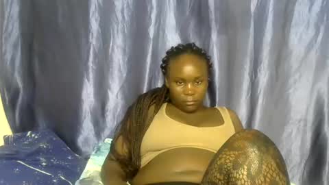 sally_bee1 online show from 07.21.26