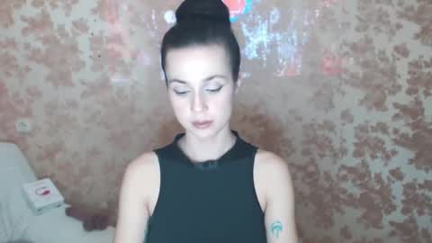 Snapshot of sally_femdom chatting on 02.05.25 Sally online show from 02.05.25
