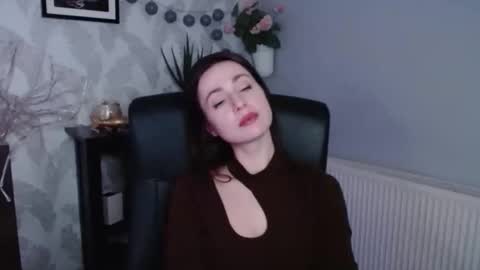 Snapshot of sally_femdom chatting on 02.25.25 Sally online show from 02.25.25