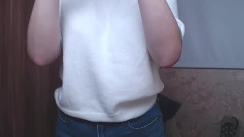 Snapshot of sally_femdom chatting on 09.18.25 Sally online show from 09.18.25