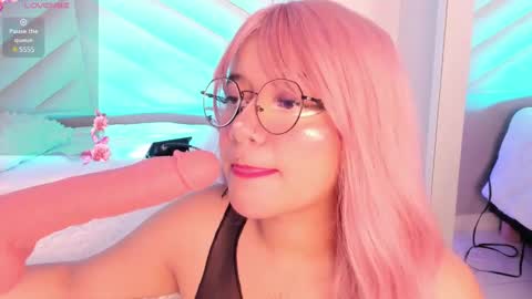  Sally White  online show from 02.01.25