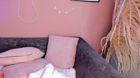  Sally White  online show from 03.12.25