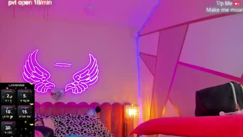 Snapshot of sallybrown_ chatting on 11.17.25 miss Sally online every night from 1am to 8am Colombia time online show from 11.17.25