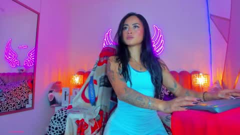 Snapshot of sallybrown_ chatting on 12.15.25 miss Sally online every night from 1am to 8am Colombia time online show from 12.15.25