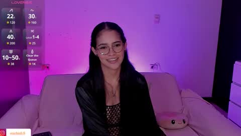 Snapshot of sallye__ chatting on 11.16.25 Sallye online show from 11.16.25