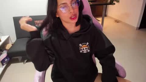 Snapshot of sallymaddoxx chatting on 12.16.24 sallymaddoxx online show from 12.16.24