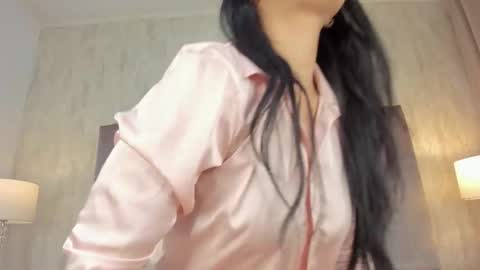 Snapshot of salma_lutz chatting on 11.20.25 Marcela online show from 11.20.25