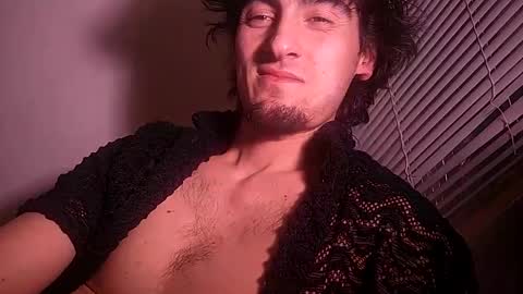 Snapshot of salmonman1305 chatting on 02.19.25 salmonman1305 online show from 02.19.25