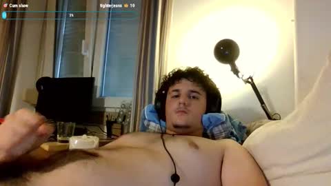 Snapshot of salokiin chatting on 10.15.25 salokiin online show from 10.15.25