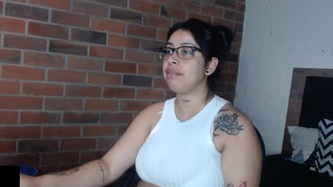 Snapshot of salome__palmer chatting on 01.22.25 online show from 01.22.25