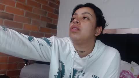 Snapshot of salome__palmer chatting on 02.07.25 online show from 02.07.25