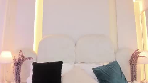   online show from 09.15.25