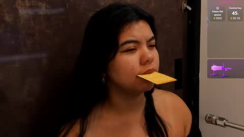 Snapshot of salomee_bigboobs chatting on 09.22.25 Salome online show from 09.22.25