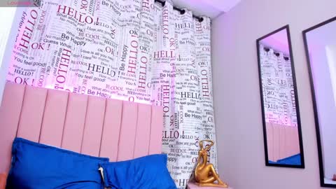 Snapshot of salomee_foxx_ chatting on 12.11.24 Salome online show from 12.11.24