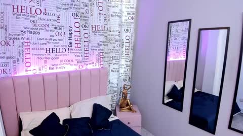 Snapshot of salomee_foxx_ chatting on 12.31.24 Salome online show from 12.31.24