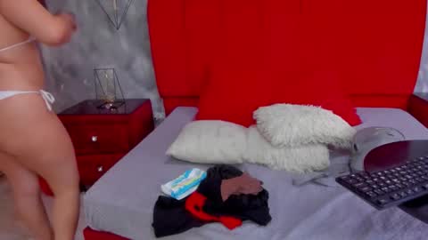 SalomeEvanz online show from 05.13.26