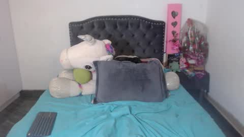 yenny online show from 11.22.25