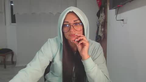 Snapshot of salomesaints chatting on 01.11.26 salome online show from 01.11.26