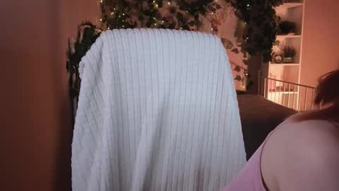 Snapshot of salt_mira chatting on 03.08.26 salt_mira online show from 03.08.26