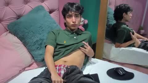 Snapshot of salvatore_monterey chatting on 12.10.24 salvatore online show from 12.10.24