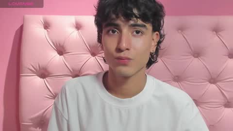 Snapshot of salvatore_monterey chatting on 01.18.25 salvatore online show from 01.18.25